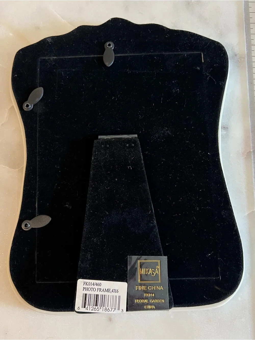 Mikasa Fine China Floral Garden Picture Frame with 24K Gold Trim 4x6